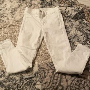 American Eagle high rise jetting in white.